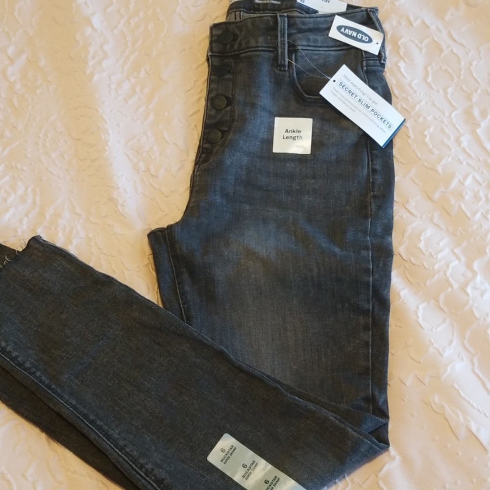 Old Navy Rockstar Super Skinny Jeans